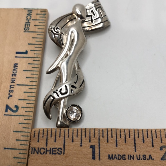 Kol Ishah A Woman’s Voice 2007-08 ERIC ORIGINALS  PIN BROOCH - Picture 3 of 4